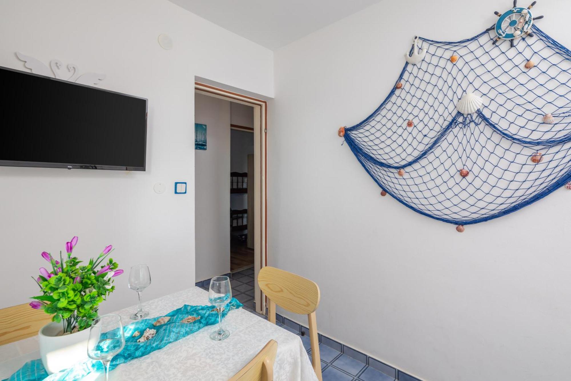 Urban Edge - Beach Apartments Omiš Εξωτερικό φωτογραφία
