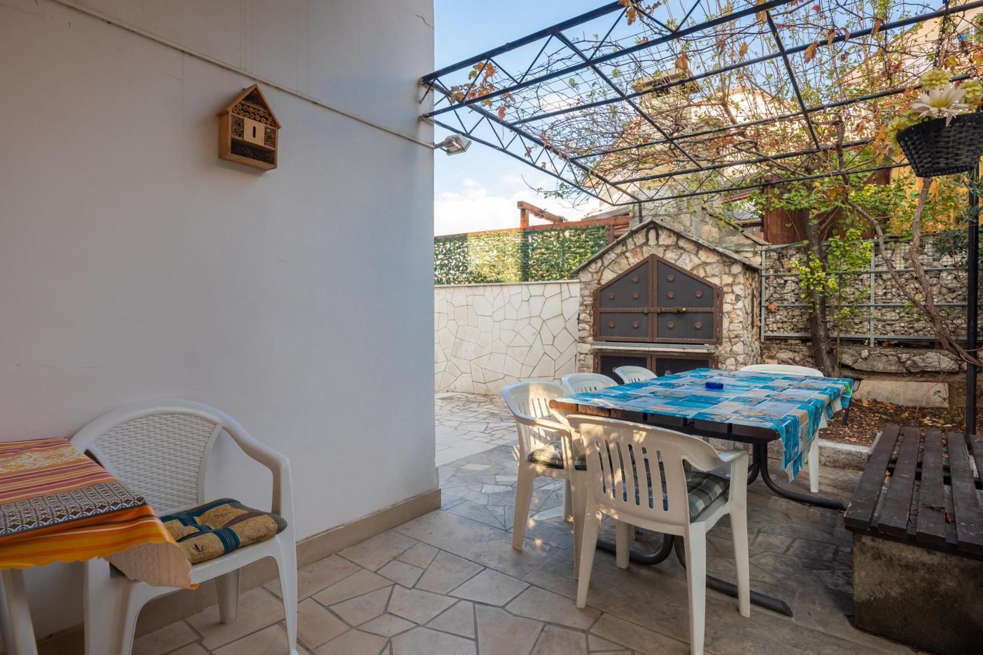 Urban Edge - Beach Apartments Omiš Εξωτερικό φωτογραφία