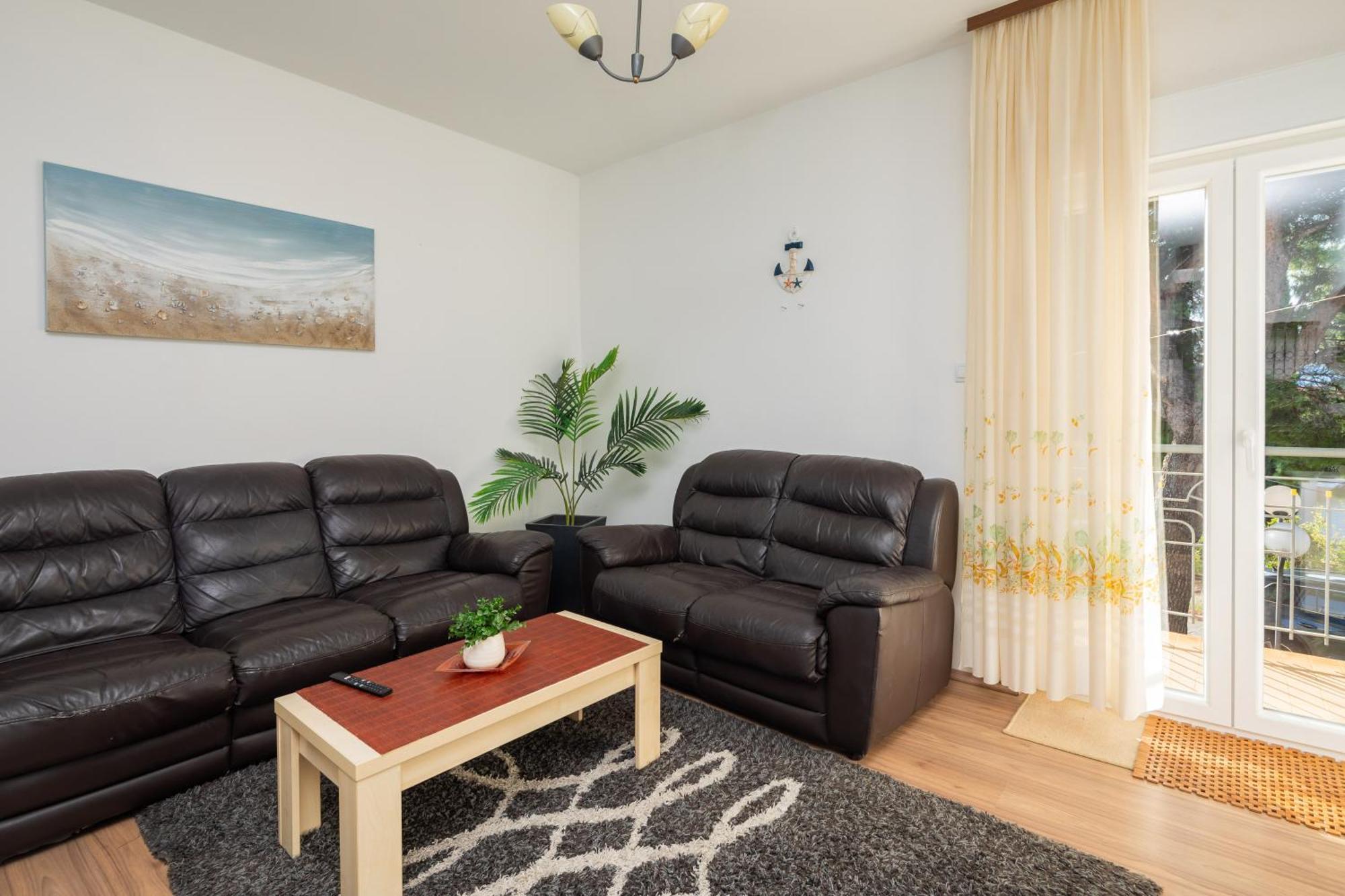 Urban Edge - Beach Apartments Omiš Εξωτερικό φωτογραφία