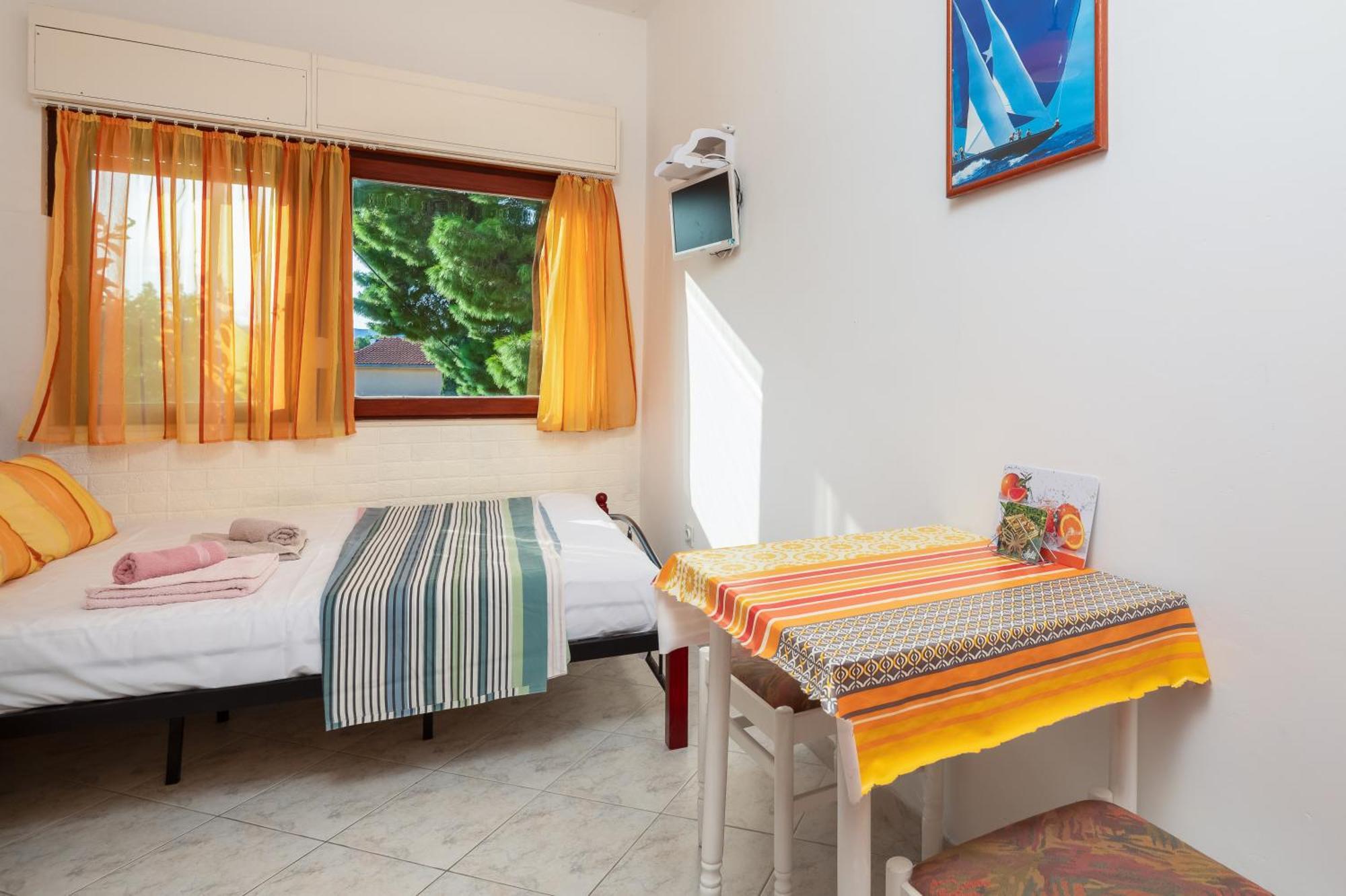 Urban Edge - Beach Apartments Omiš Εξωτερικό φωτογραφία