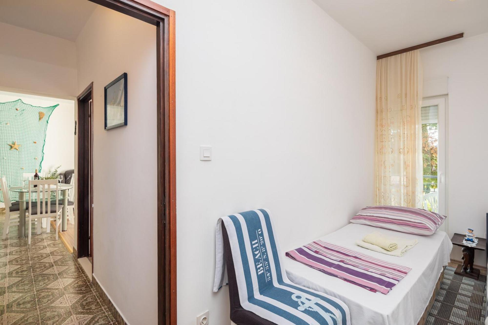 Urban Edge - Beach Apartments Omiš Εξωτερικό φωτογραφία
