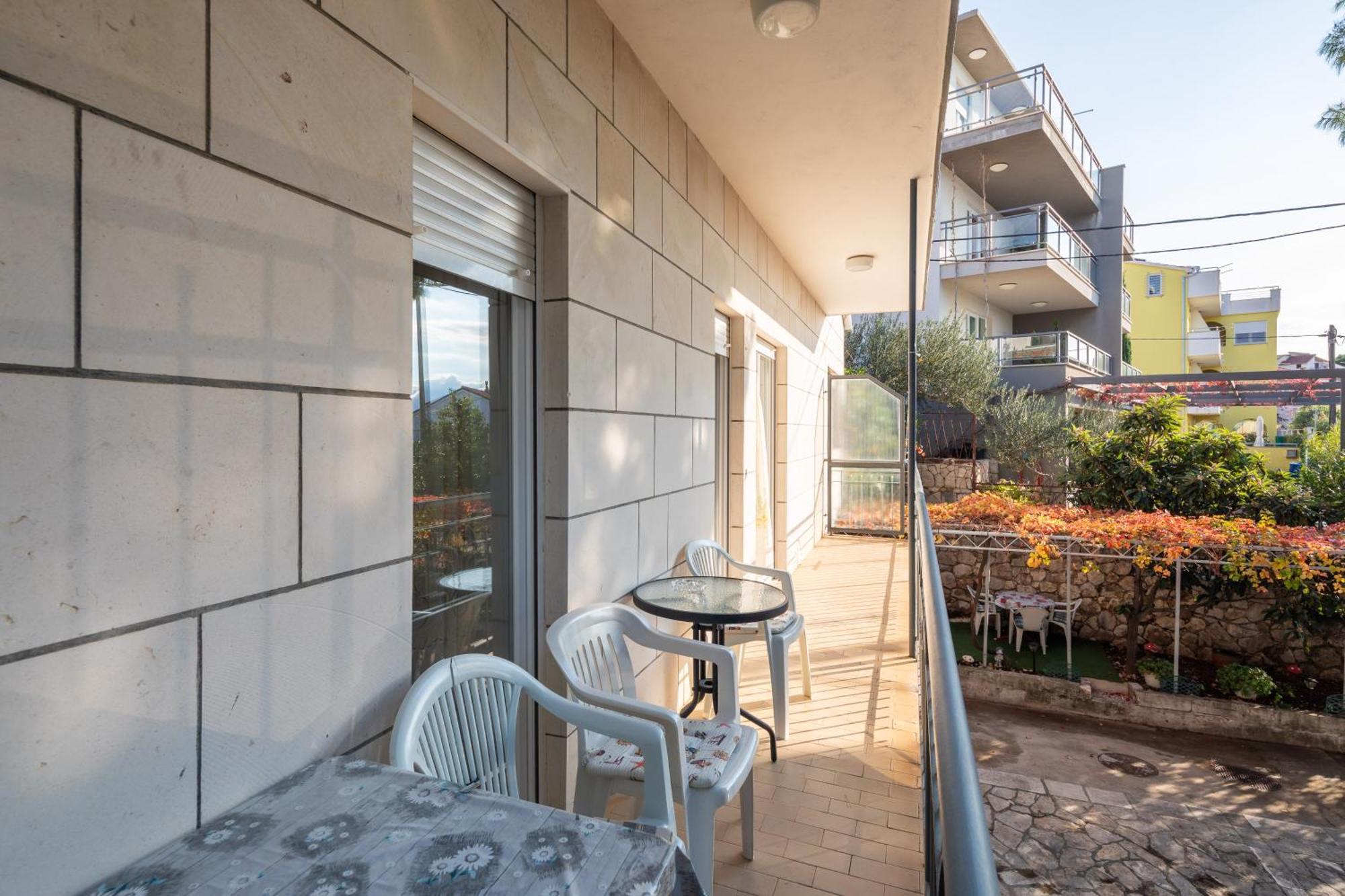 Urban Edge - Beach Apartments Omiš Εξωτερικό φωτογραφία